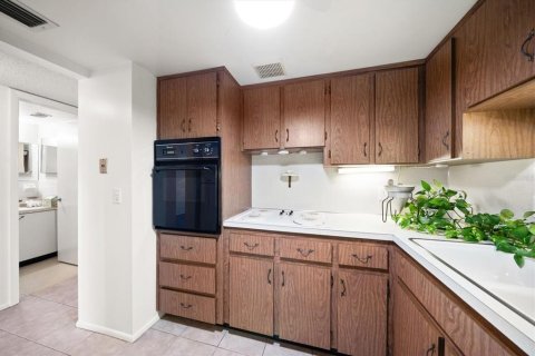 Condo in Clearwater, Florida, 1 bedroom  № 1885606 - photo 17