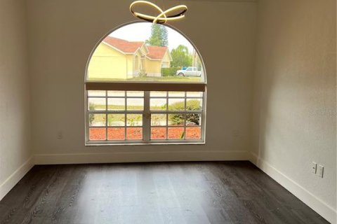 Casa en alquiler en New Port Richey, Florida, 3 dormitorios, 179.3 m2 № 1812463 - foto 5