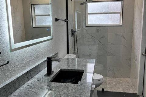 Casa en alquiler en New Port Richey, Florida, 3 dormitorios, 179.3 m2 № 1812463 - foto 12