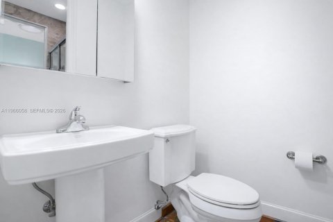 Touwnhouse à vendre à Wilton Manors, Floride: 3 chambres, 214.98 m2 № 2027973 - photo 18