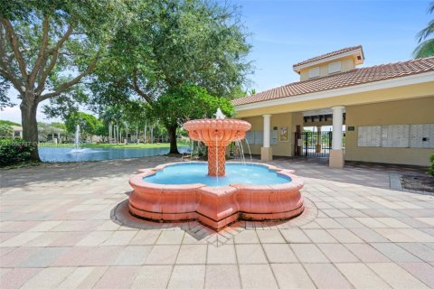 Condo in Miramar, Florida, 1 bedroom  № 1861145 - photo 24