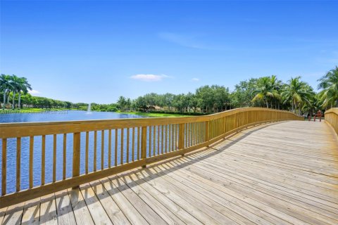 Condo in Miramar, Florida, 1 bedroom  № 1861145 - photo 22
