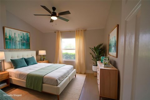 House in Boynton Beach, Florida 2 bedrooms, 136.66 sq.m. № 1950926 - photo 8