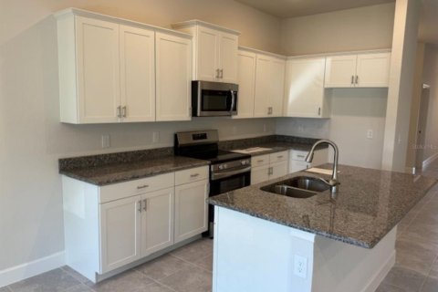 Casa en venta en Ocala, Florida, 4 dormitorios, 186.18 m2 № 1565980 - foto 2