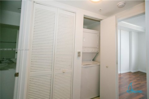 Купить кондоминиум в Авентура, Флорида 2 спальни, 99.68м2, № 2154344 - фото 8