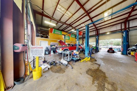 Commercial property in Saint Petersburg, Florida 238.2 sq.m. № 1252841 - photo 3