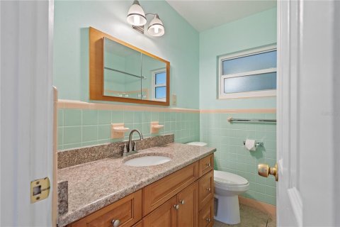 Casa en alquiler en Saint Petersburg, Florida, 2 dormitorios, 123.93 m2 № 1913948 - foto 18