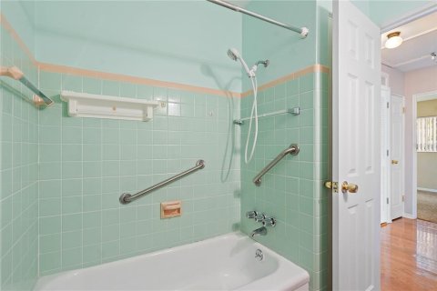 Casa en alquiler en Saint Petersburg, Florida, 2 dormitorios, 123.93 m2 № 1913948 - foto 19