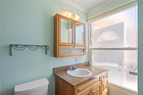 Casa en alquiler en Saint Petersburg, Florida, 2 dormitorios, 123.93 m2 № 1913948 - foto 15