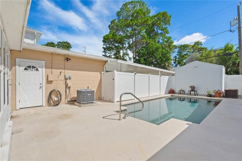 Casa en alquiler en Saint Petersburg, Florida, 2 dormitorios, 123.93 m2 № 1913948 - foto 24
