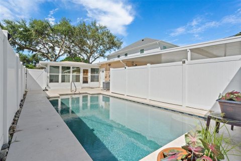 Casa en alquiler en Saint Petersburg, Florida, 2 dormitorios, 123.93 m2 № 1913948 - foto 23