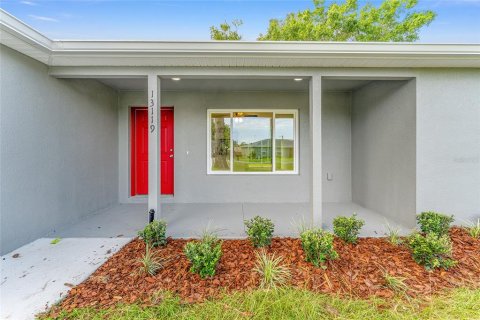 House in Silver Springs Shores, Florida 3 bedrooms, 116.22 sq.m. № 2206415 - photo 7