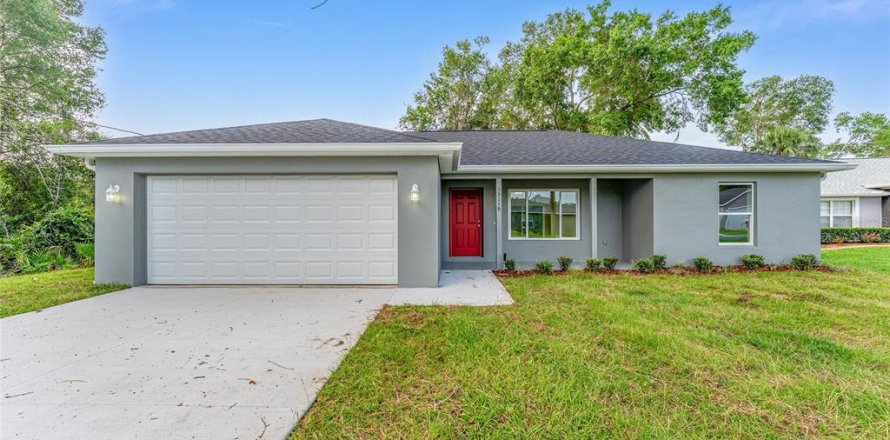 House in Silver Springs Shores, Florida 3 bedrooms, 116.22 sq.m. № 2206415