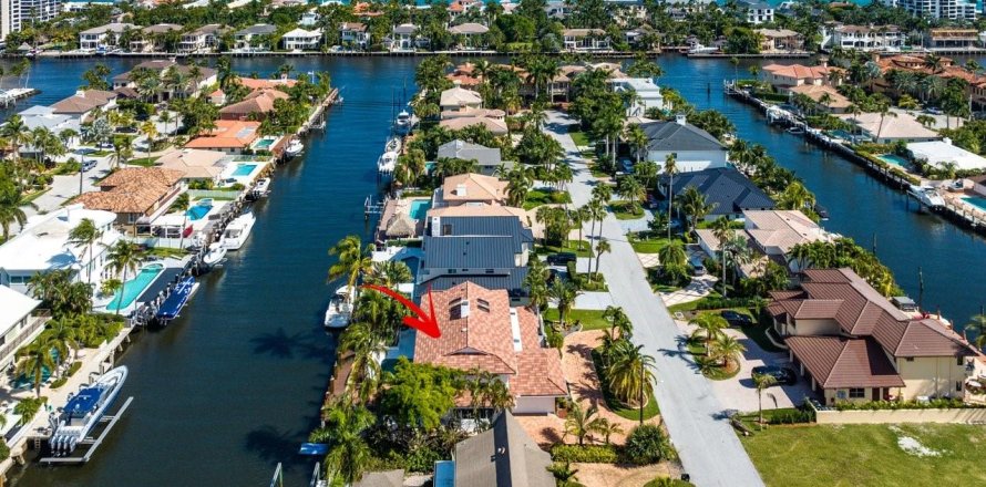 House in Delray Beach, Florida 4 bedrooms, 330.45 sq.m. № 1175042