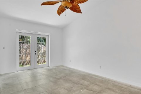Villa ou maison à vendre à Port Orange, Floride: 3 chambres, 194.07 m2 № 1760475 - photo 4