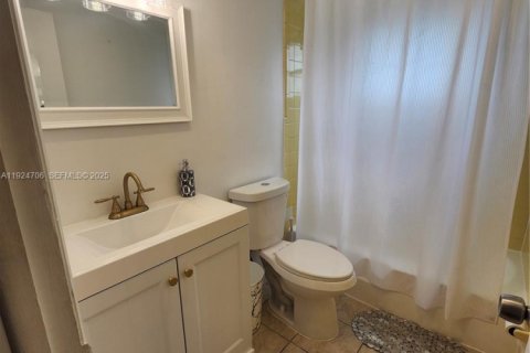 Condo in Fort Lauderdale, Florida, 1 bedroom  № 2082910 - photo 5