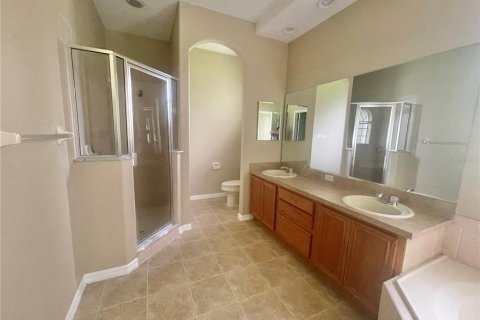 Casa en alquiler en Kissimmee, Florida, 4 dormitorios, 186.27 m2 № 1917479 - foto 16