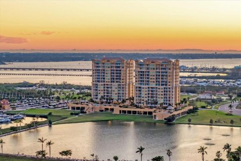 Copropriété à vendre à Palmetto, Floride: 3 chambres, 248.14 m2 № 1654228 - photo 2