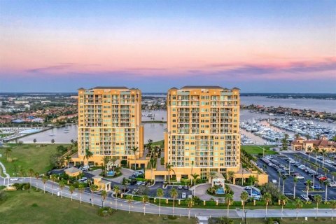 Copropriété à vendre à Palmetto, Floride: 3 chambres, 248.14 m2 № 1654228 - photo 1