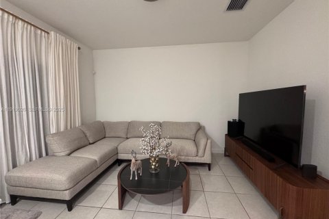 Villa ou maison à vendre à Miami, Floride: 3 chambres, 133.97 m2 № 1982250 - photo 11