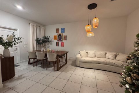 Villa ou maison à vendre à Miami, Floride: 3 chambres, 133.97 m2 № 1982250 - photo 8