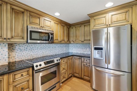 Touwnhouse à vendre à Saint Petersburg, Floride: 2 chambres, 92.34 m2 № 2101576 - photo 13