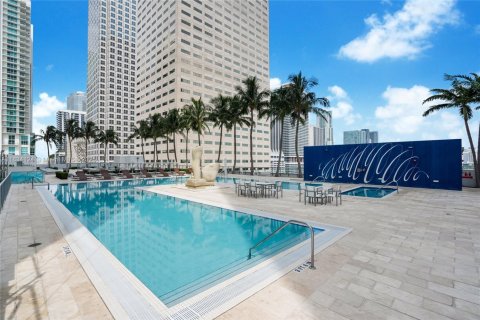 Condo in Miami, Florida, 1 bedroom  № 1813945 - photo 24