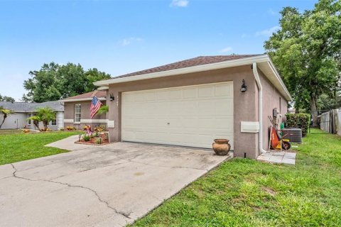 Villa ou maison à vendre à Lakeland, Floride: 3 chambres, 135.82 m2 № 2215973 - photo 2