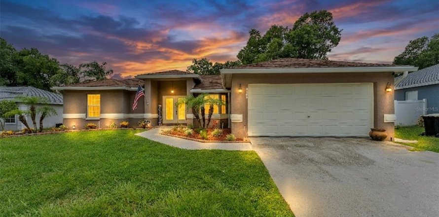Villa ou maison à Lakeland, Floride 3 chambres, 135.82 m2 № 2215973