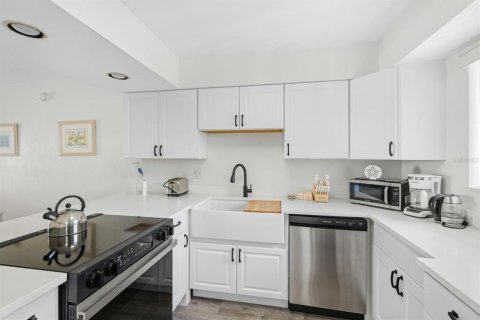 Condominio en venta en Bradenton Beach, Florida, 2 dormitorios, 100.33 m2 № 2114352 - foto 4