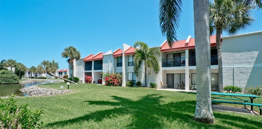 Condominio en Bradenton Beach, Florida, 2 dormitorios  № 2114352