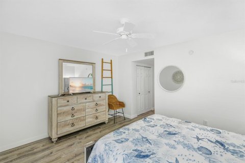 Condominio en venta en Bradenton Beach, Florida, 2 dormitorios, 100.33 m2 № 2114352 - foto 14