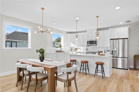 Adosado en venta en Tampa, Florida, 3 dormitorios, 199.09 m2 № 2115967 - foto 8