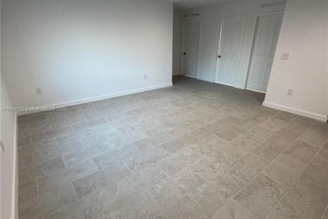 Apartment in Miami, Florida 3 bedrooms, 83.61 sq.m. № 1893113 - photo 12