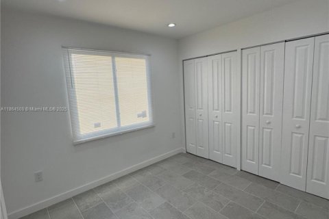 Apartment in Miami, Florida 3 bedrooms, 83.61 sq.m. № 1893113 - photo 14