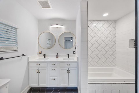 Casa en venta en Tampa, Florida, 3 dormitorios, 185.71 m2 № 2113889 - foto 15