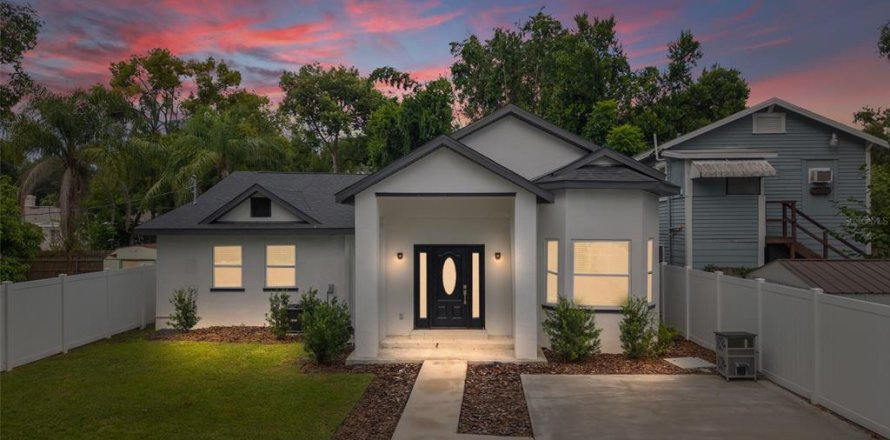 Casa en Tampa, Florida 3 dormitorios, 185.71 m2 № 2113889