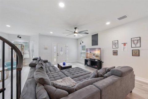 Casa en venta en Tampa, Florida, 3 dormitorios, 185.71 m2 № 2113889 - foto 6