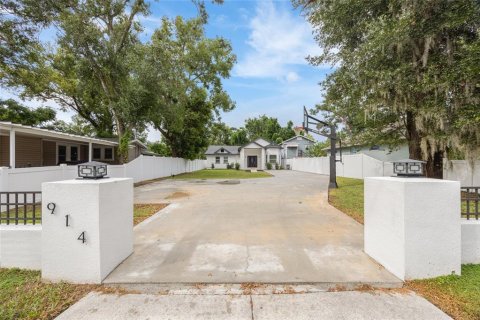 Casa en venta en Tampa, Florida, 3 dormitorios, 185.71 m2 № 2113889 - foto 3