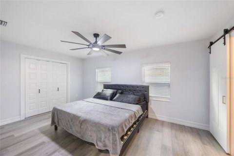 Casa en venta en Tampa, Florida, 3 dormitorios, 185.71 m2 № 2113889 - foto 12