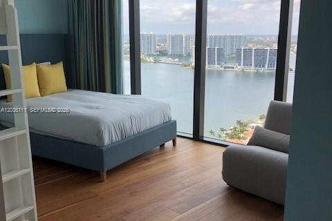 Copropriété à louer à Sunny Isles Beach, Floride: 4 chambres, 330.27 m2 № 2084240 - photo 17