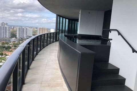 Copropriété à louer à Sunny Isles Beach, Floride: 4 chambres, 330.27 m2 № 2084240 - photo 8