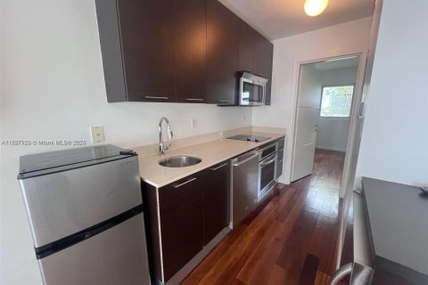 Copropriété à vendre à Miami Beach, Floride: 1 chambre, 40.51 m2 № 1977225 - photo 3