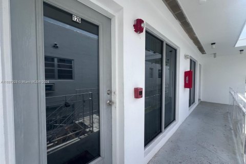 Copropriété à vendre à Miami Beach, Floride: 1 chambre, 40.51 m2 № 1977225 - photo 10