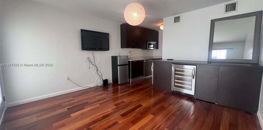 Condo à Miami Beach, Floride, 1 chambre № 1977225