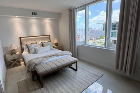 Condo in Miami Beach, Florida, 1 bedroom  № 1960911 - photo 12
