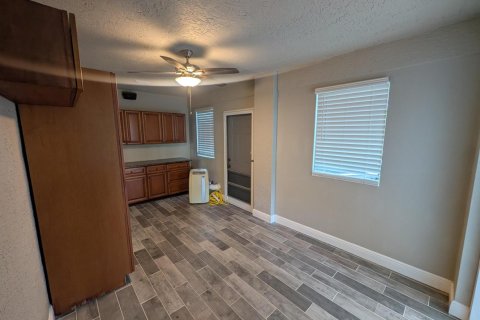 Villa ou maison à louer à Port St. Lucie, Floride: 4 chambres, 131.74 m2 № 2181623 - photo 26
