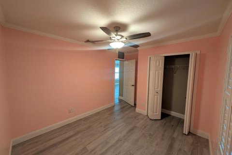 Villa ou maison à louer à Port St. Lucie, Floride: 4 chambres, 131.74 m2 № 2181623 - photo 17
