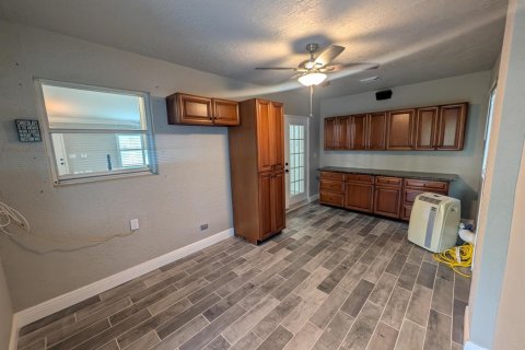 Villa ou maison à louer à Port St. Lucie, Floride: 4 chambres, 131.74 m2 № 2181623 - photo 28