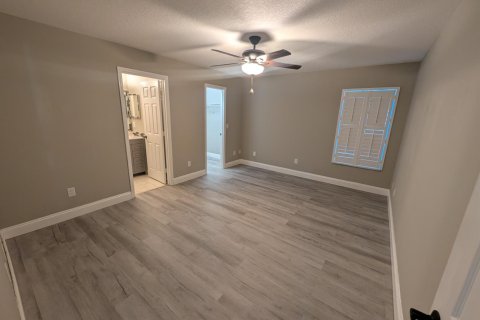 Villa ou maison à louer à Port St. Lucie, Floride: 4 chambres, 131.74 m2 № 2181623 - photo 24